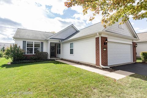 2766 Beacon Point Cir, Elgin, IL 60124 photo 1