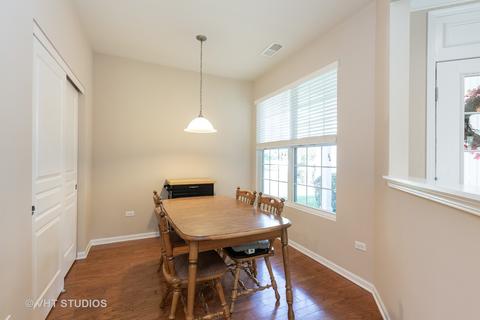 2766 Beacon Point Cir, Elgin, IL 60124 photo 8