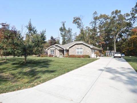 4207 Foxwood Dr, Kankakee, IL 60901 photo 2
