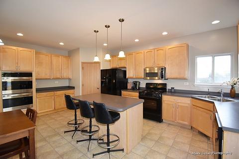 3501 Eileen St, Plano, IL 60545 photo 8