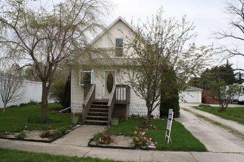 109 W Lincoln St, Reddick, IL 60961 photo 1