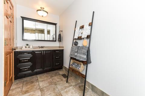 1246 Borough Ct, Wheaton, IL 60189 photo 18