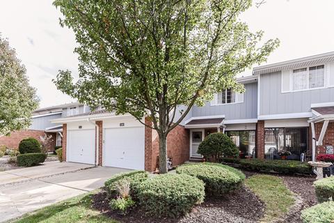 1246 Borough Ct, Wheaton, IL 60189 photo 1