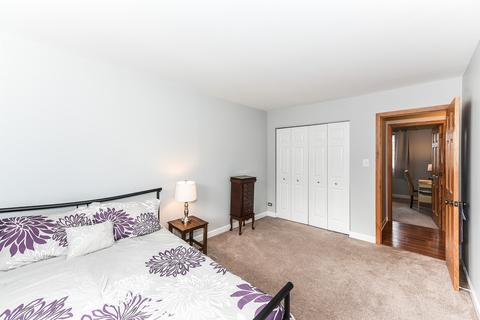 1246 Borough Ct, Wheaton, IL 60189 photo 16
