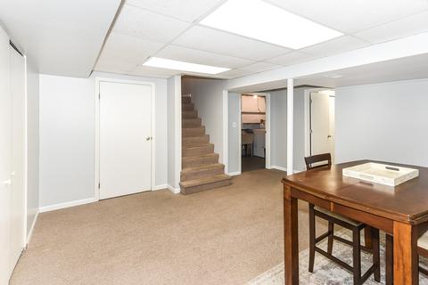 1246 Borough Ct, Wheaton, IL 60189 photo 24