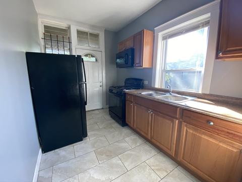 10153 S Eberhart Ave, Chicago, IL 60628 photo 5