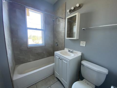10153 S Eberhart Ave, Chicago, IL 60628 photo 7