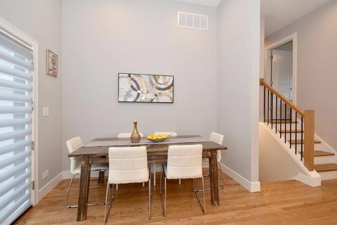 8919 E Prairie Rd, Evanston, IL 60203 photo 13