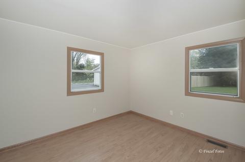 4913 Pistakee Dr, Mchenry, IL 60051 photo 7