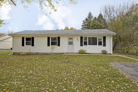 4913 Pistakee Dr, Mchenry, IL 60051 photo 1
