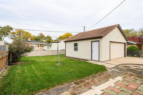 2205 Elizabeth Dr, Broadview, IL 60155 photo 22