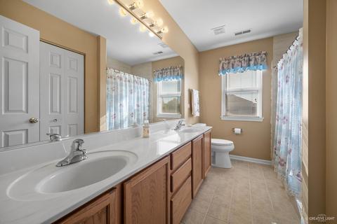 681 Periwinkle Ln, Aurora, IL 60504 photo 12