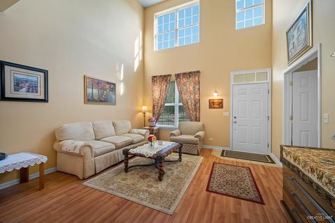 681 Periwinkle Ln, Aurora, IL 60504 photo 4