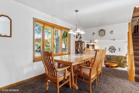 17 Walnut Ln, Algonquin, IL 60102 photo 8