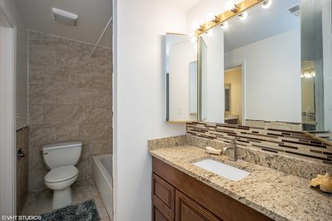 1402 Creekside Ct #C, Elgin, IL 60123 photo 9