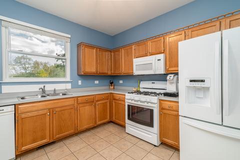2100 Wattles Ct, Plainfield, IL 60586 photo 8