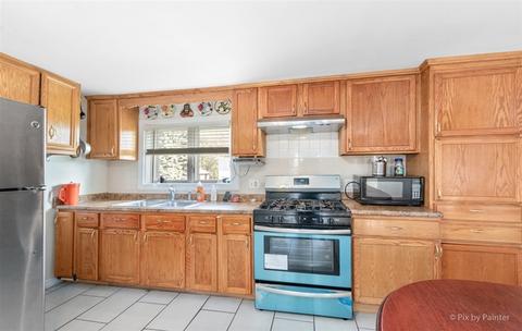 327 Plum St, Elgin, IL 60120 photo 9