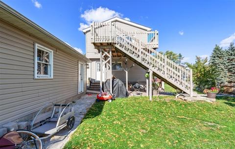 327 Plum St, Elgin, IL 60120 photo 25