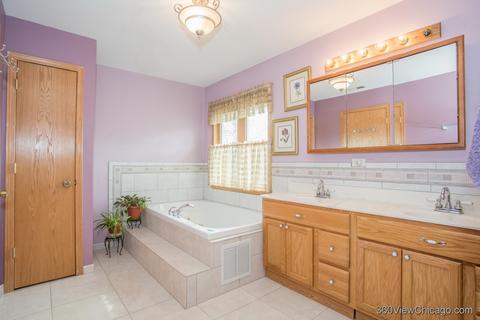 7600 S Octavia Ave, Bridgeview, IL 60455 photo 33