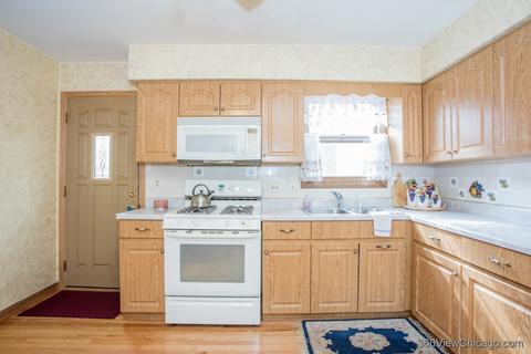 7600 S Octavia Ave, Bridgeview, IL 60455 photo 11