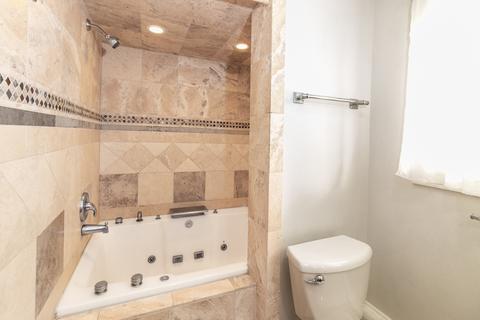 140 E Morrison Ave, Mount Prospect, IL 60056 photo 9