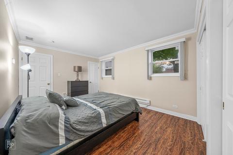 972 S 3rd Ave, Des Plaines, IL 60016 photo 11