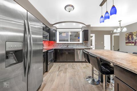 972 S 3rd Ave, Des Plaines, IL 60016 photo 5