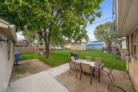 972 S 3rd Ave, Des Plaines, IL 60016 photo 21
