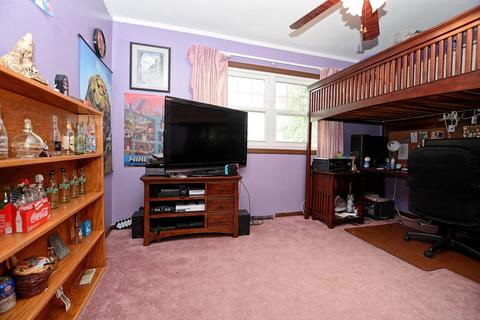 8240 S Octavia Ave, Bridgeview, IL 60455 photo 11