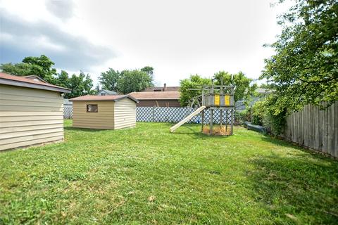 8240 S Octavia Ave, Bridgeview, IL 60455 photo 16