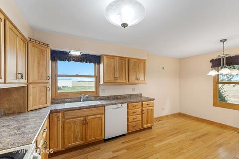13106 Thayer Rd, Hebron, IL 60034 photo 8