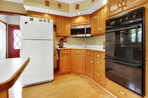 113 Mckinley Ave, Steger, IL 60475 photo 5