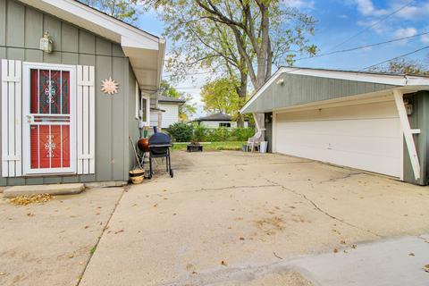 113 Mckinley Ave, Steger, IL 60475 photo 18