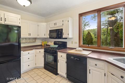 7515 Carleton Dr, Spring Grove, IL 60081 photo 9