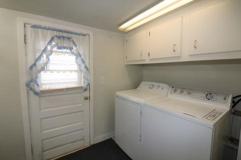 601 Paris St, Dewitt, IL 61735 photo 7
