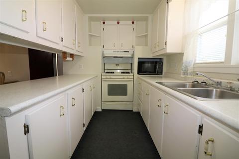 601 Paris St, Dewitt, IL 61735 photo 8