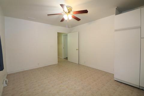 601 Paris St, Dewitt, IL 61735 photo 14