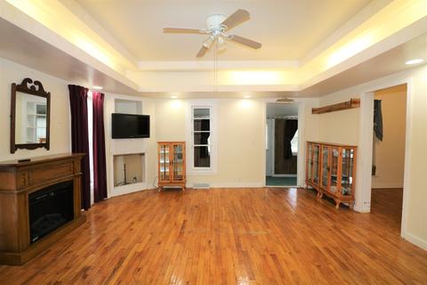 601 Paris St, Dewitt, IL 61735 photo 3