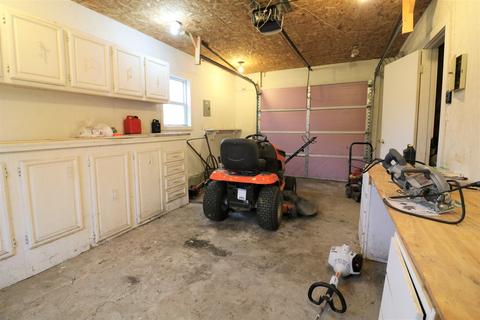 601 Paris St, Dewitt, IL 61735 photo 20