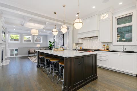 3817 N Wayne Ave, Chicago, IL 60613 photo 4
