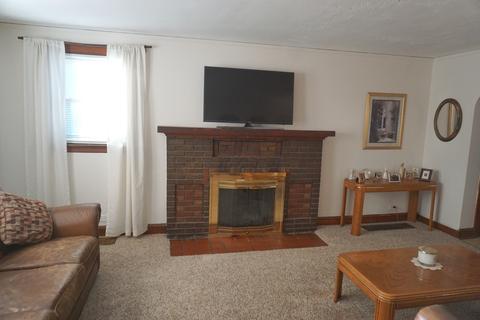 15051 Hamlin Ave, Midlothian, IL 60445 photo 3