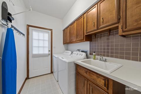 1485 Spero Ct, Wheaton, IL 60187 photo 17