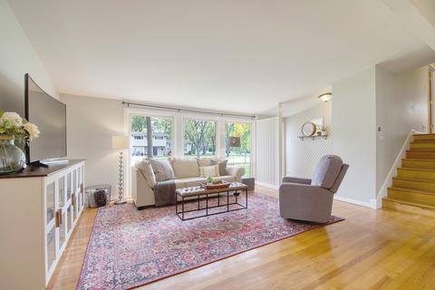 2900 Harrison St, Glenview, IL 60025 photo 4