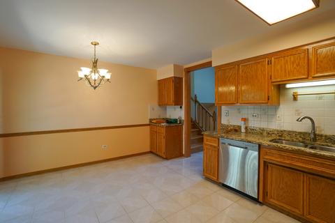 8032 Deer Path, Justice, IL 60458 photo 18