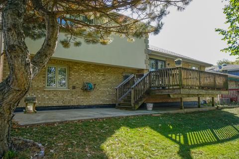 8032 Deer Path, Justice, IL 60458 photo 8