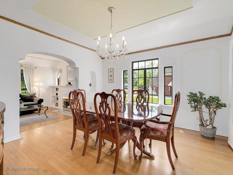 602 Crest St, Wheaton, IL 60187 photo 5