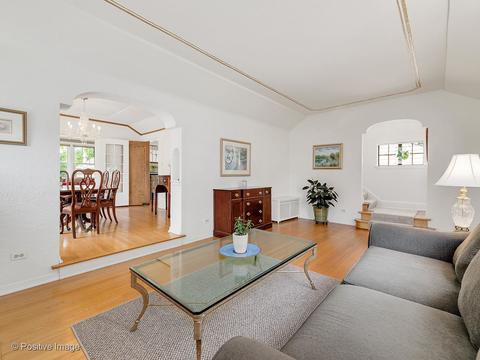 602 Crest St, Wheaton, IL 60187 photo 4