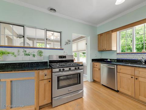 602 Crest St, Wheaton, IL 60187 photo 11