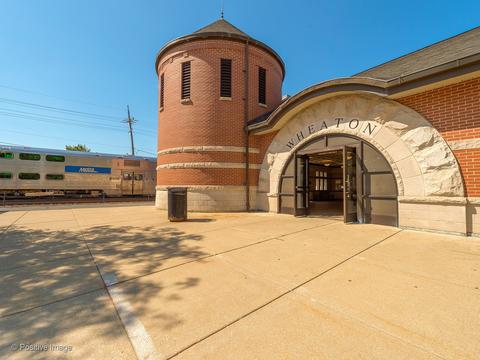 602 Crest St, Wheaton, IL 60187 photo 32