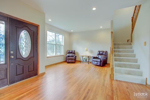 2468 Lambert Dr, Aurora, IL 60503 photo 4